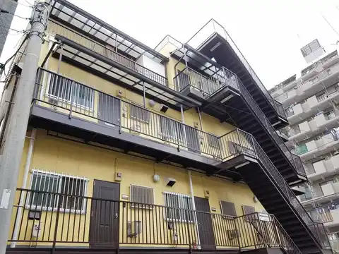 ジェリクルハウス