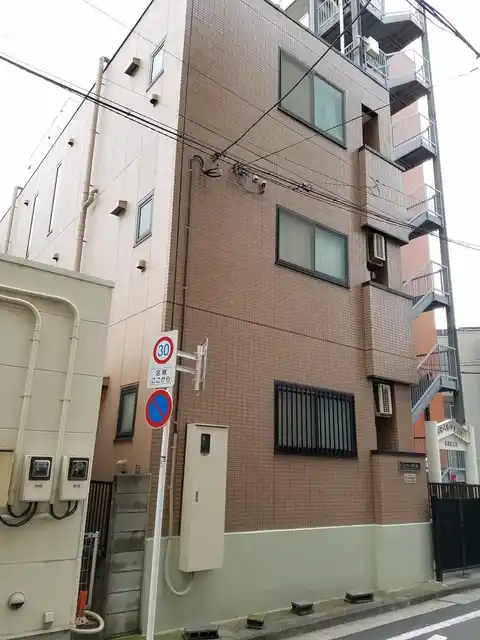 ロッキー東白楽