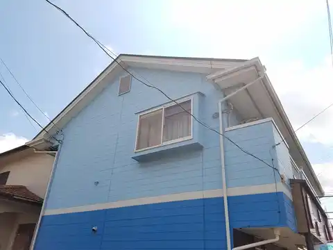 J HOUSE