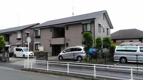 ラークヒルズ五月台A