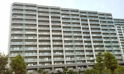 セレナヴィータ新浦安B棟