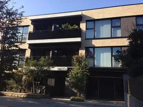 ジオ市ヶ谷払方町凛の館