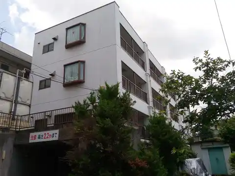 クレセントビル