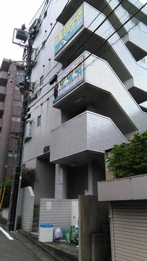 KAKUビル