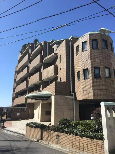ライオンズガーデン初台