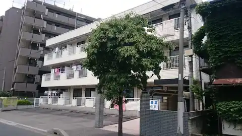 ハイパレス