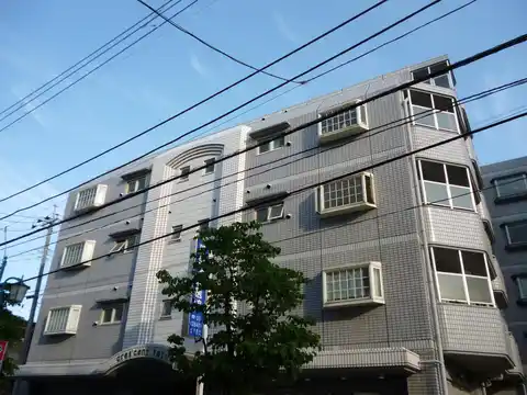 クレッセントタカ