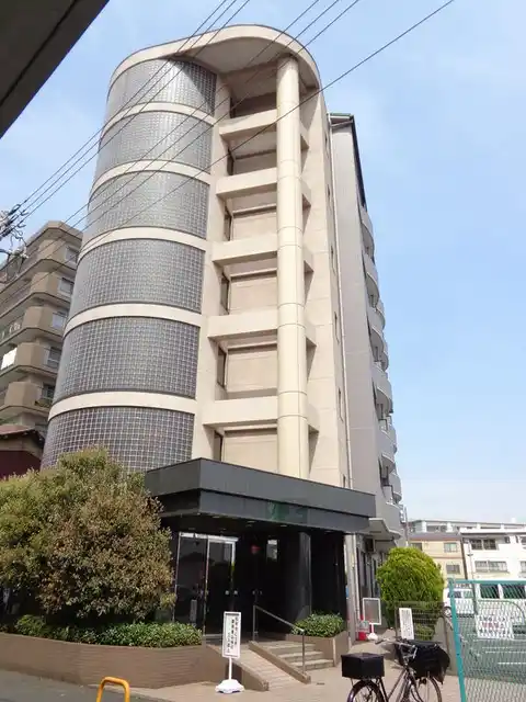 クレインパレス