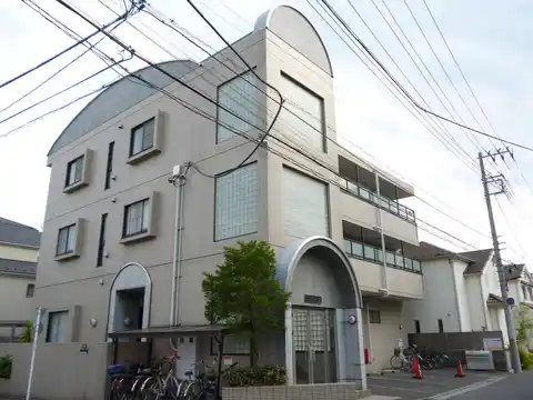プラムハイツ