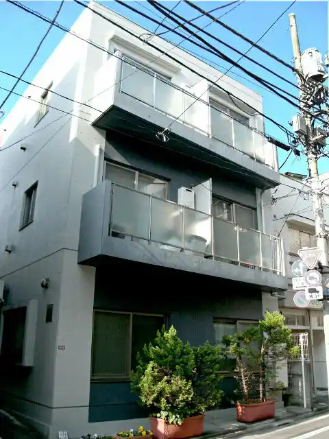 アヴェール