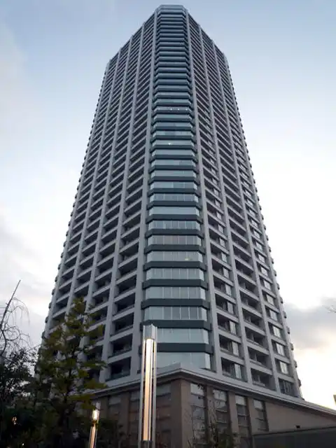 白金タワー
