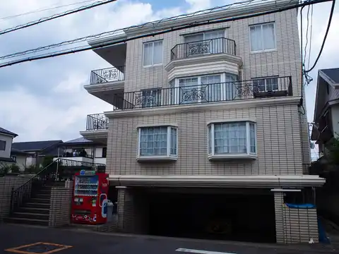メゾンエスト壹番館