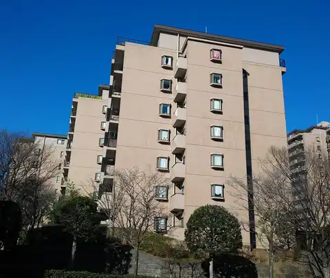 港北ファミールハイツ8号棟