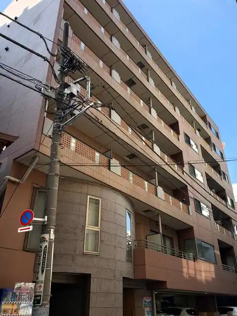 フォレスタ