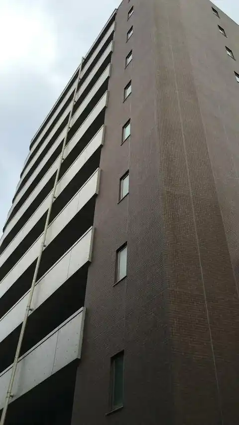 プレール・ドゥーク駒沢大学駅前