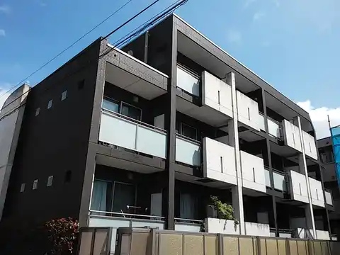 エフ・デビュー
