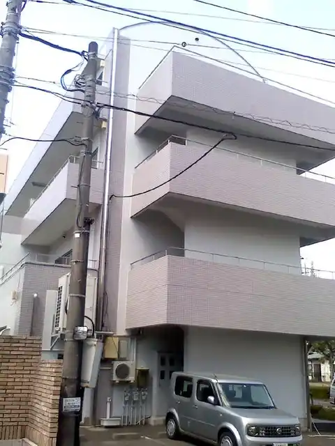 ドームビル