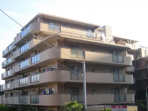クリオ湘南田浦 弐番館