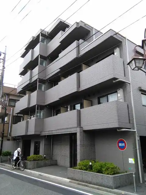 リージア喜多見