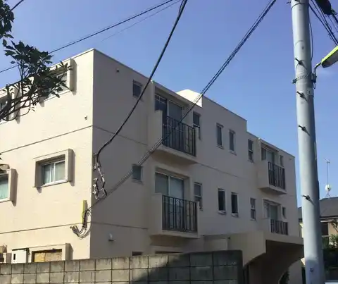 キャーリース青山