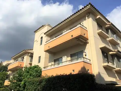 港北ファミールガーデンB