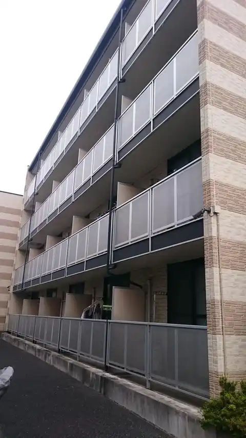 レオパレスリベール