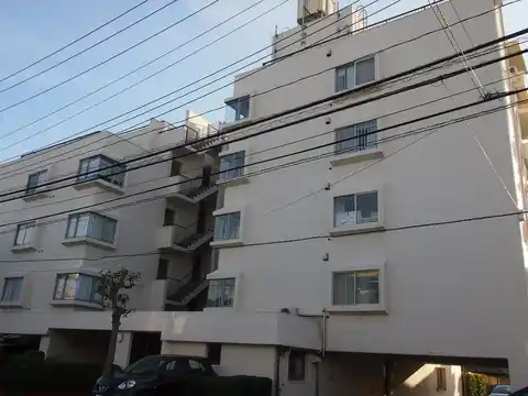 メガロン逗子