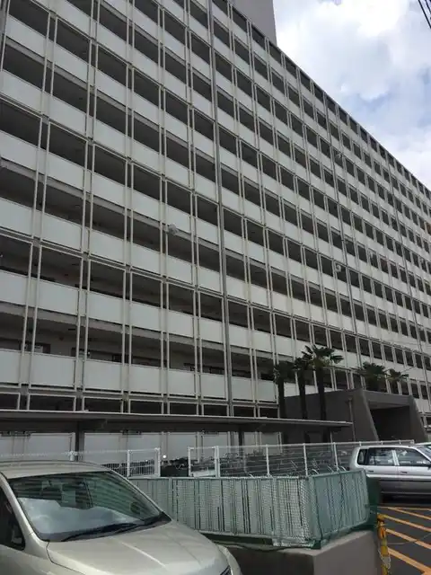 根岸ハイツ1号棟