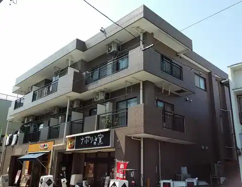 シャトル新城