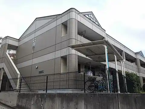 サンハイツ大倉山