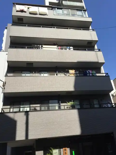クレア都築