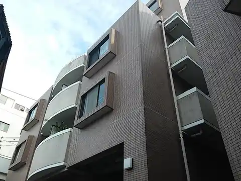 サンヴィレッジ大倉山B号館