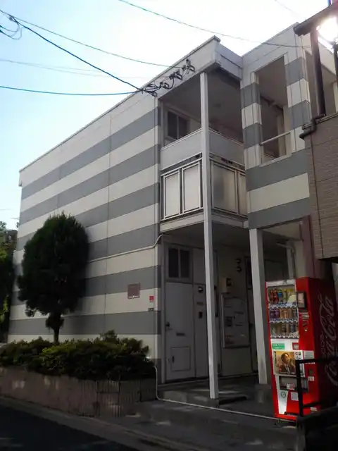レオパレス山中