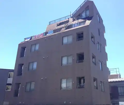 シャインファースト寺尾