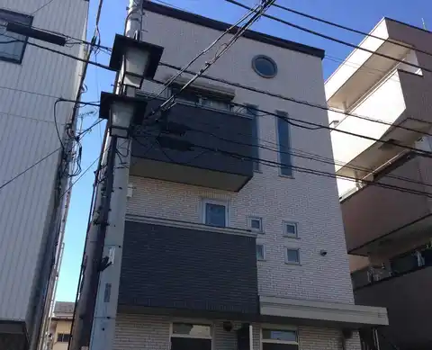 エルメゾンワイ