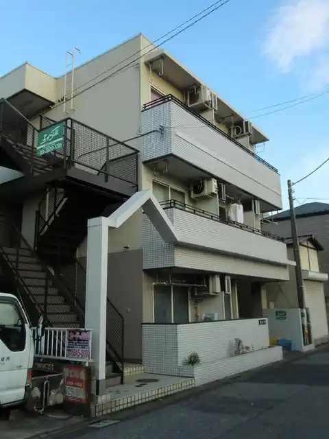 セレナ