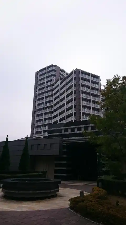 クレストガーデンレジデンス