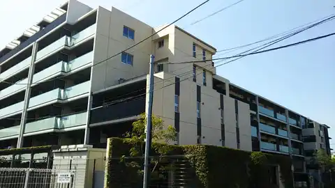 パークホームズ大倉山