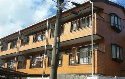 ピアライフ久地