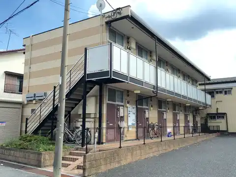 レオパレスEST