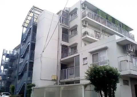 鶴間ハウス