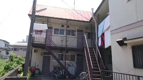 グロリヤアパート
