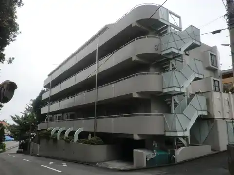 ラムズヒルズ湘南石名坂