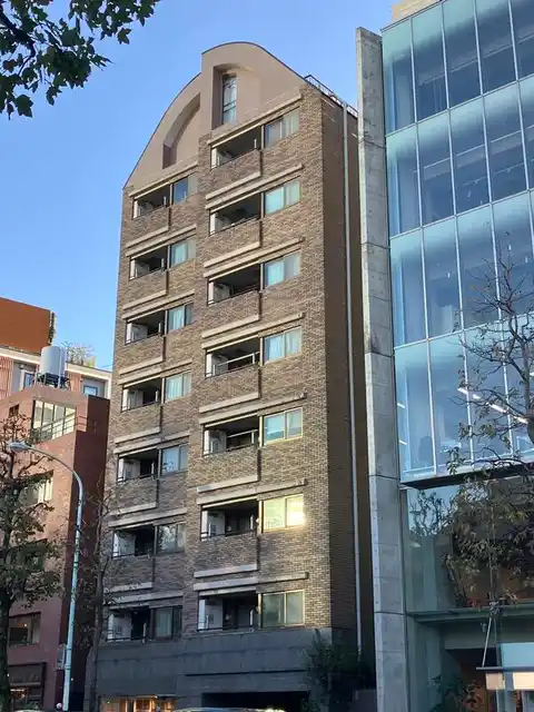 ファミールグラン神宮外苑前