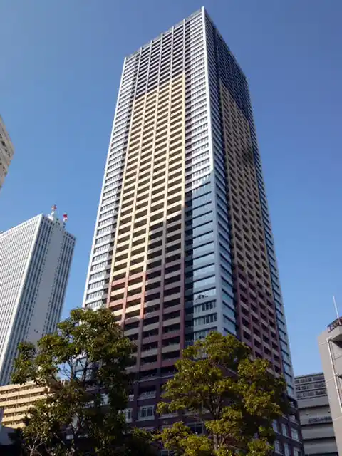 アウルタワー