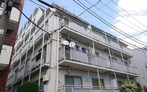 小茂根ゼン・ボラーノ