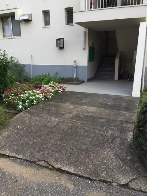 大宮寿能ハイツ1号棟