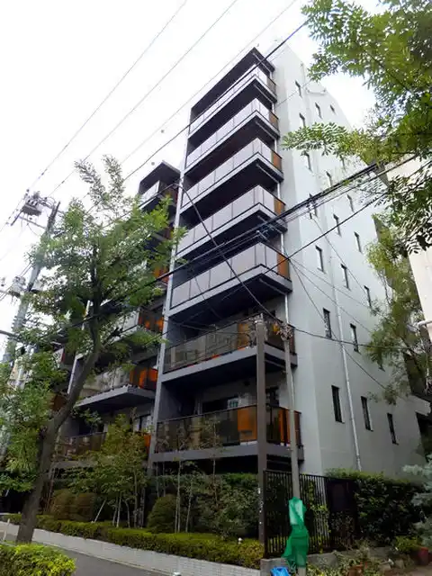 ピアース三宿