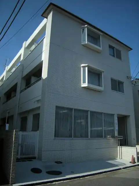 プレス・イン・フカザワ