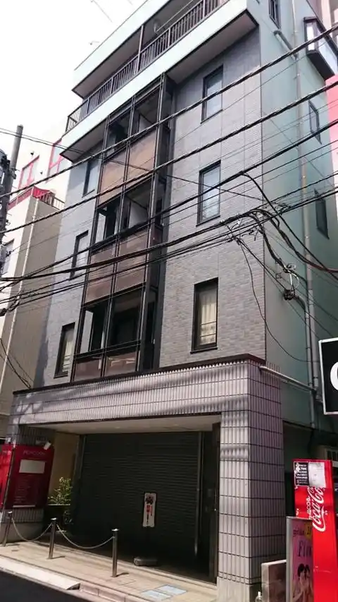 フロムファースト